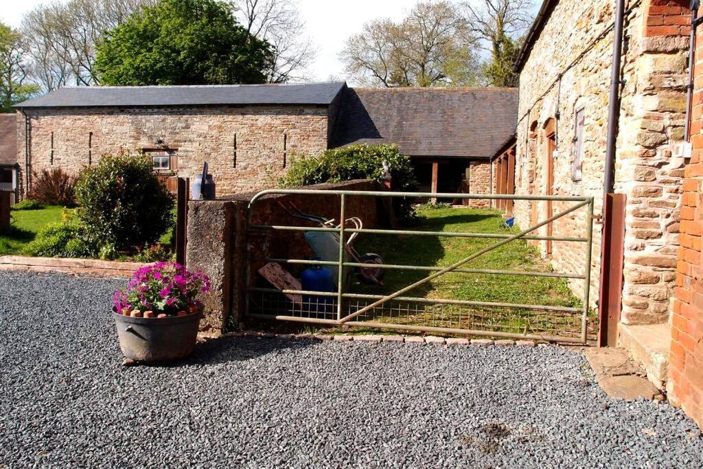 Upper Heath Farm - Stable Cottage Ludlow Craven Arms Dış mekan fotoğraf